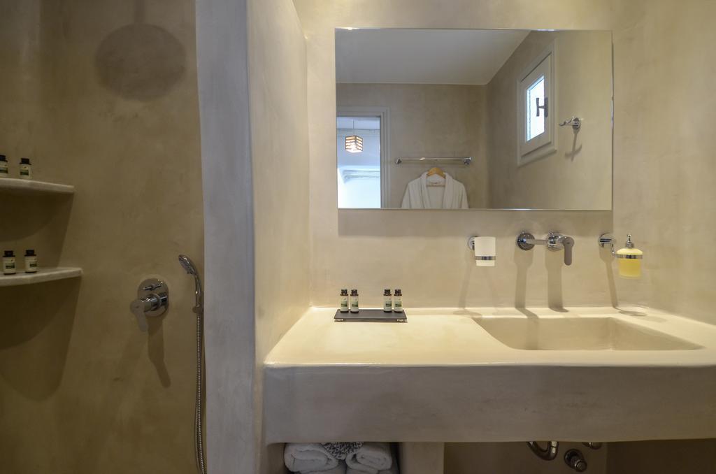 Agnadi Hotel Agia Anna  エクステリア 写真